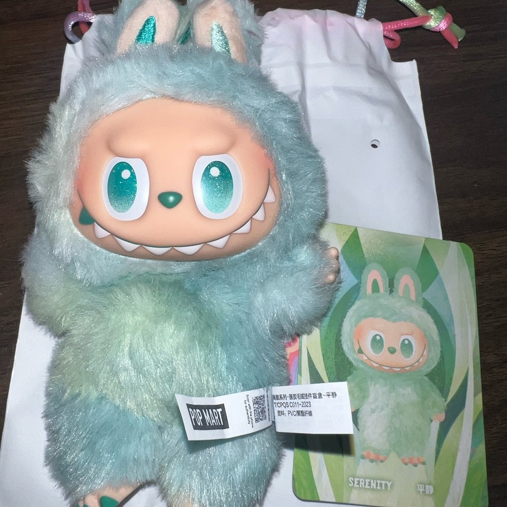 Serenity Big into energy Labubu